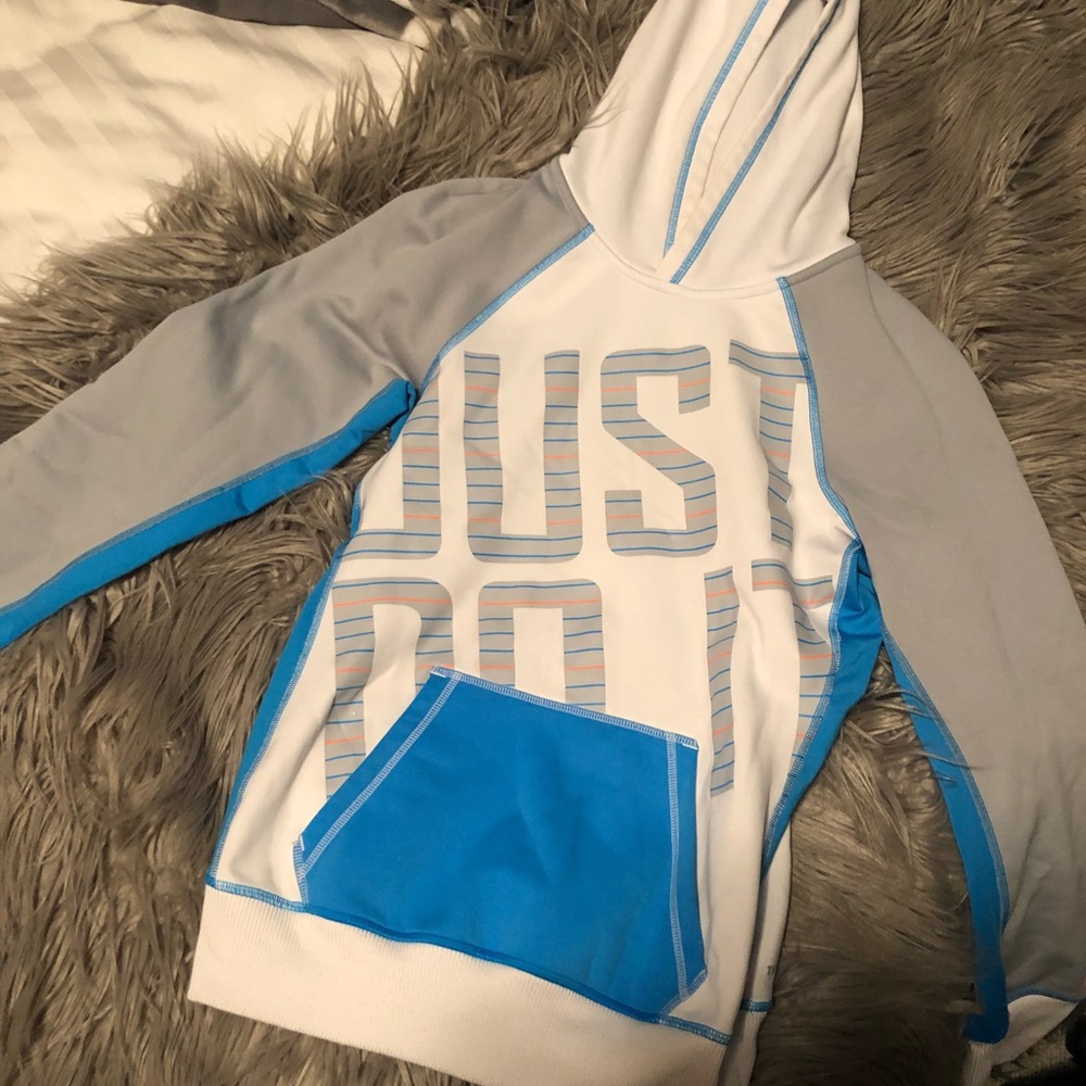 Nike thermafit sweatshirt